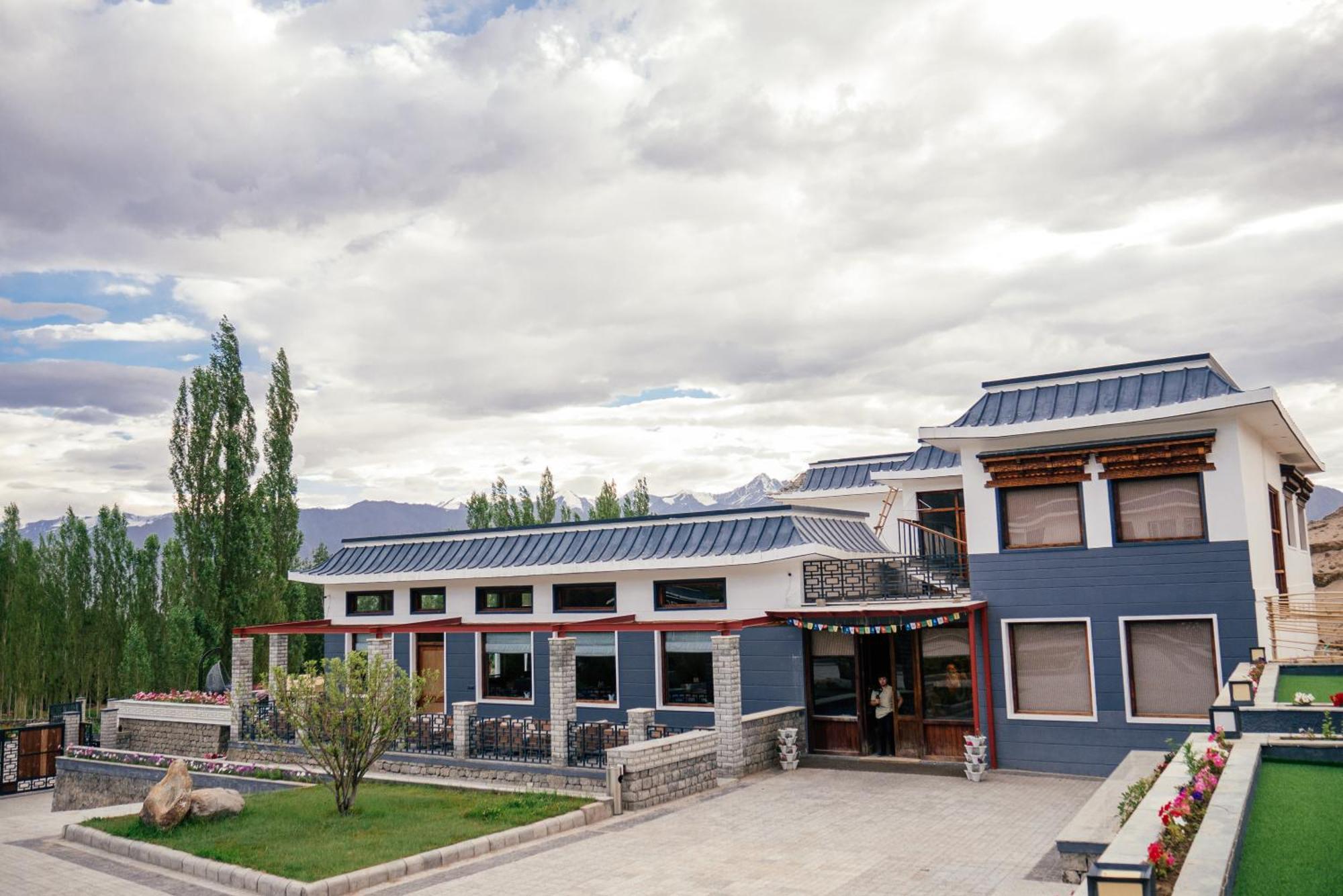 Angkasa Ladakh Resort Leh Exterior photo